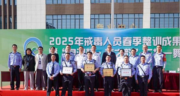 图片1 图片1